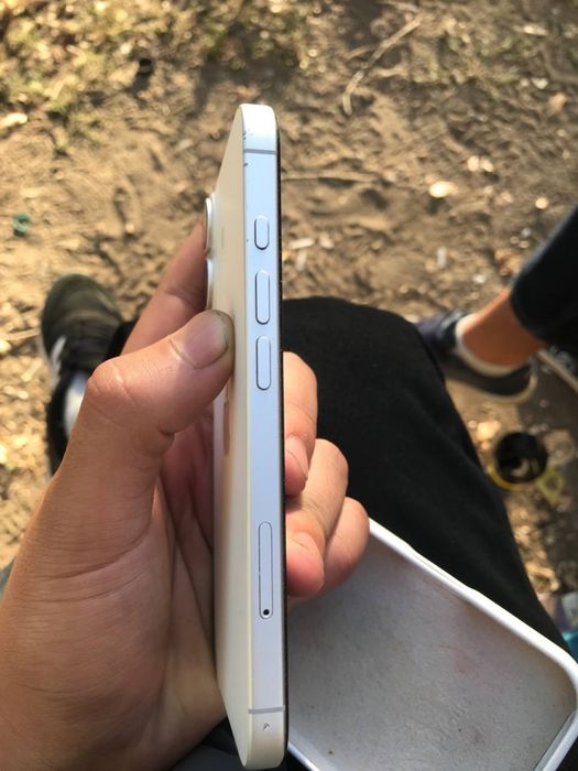 Айфон 17  срочно продам