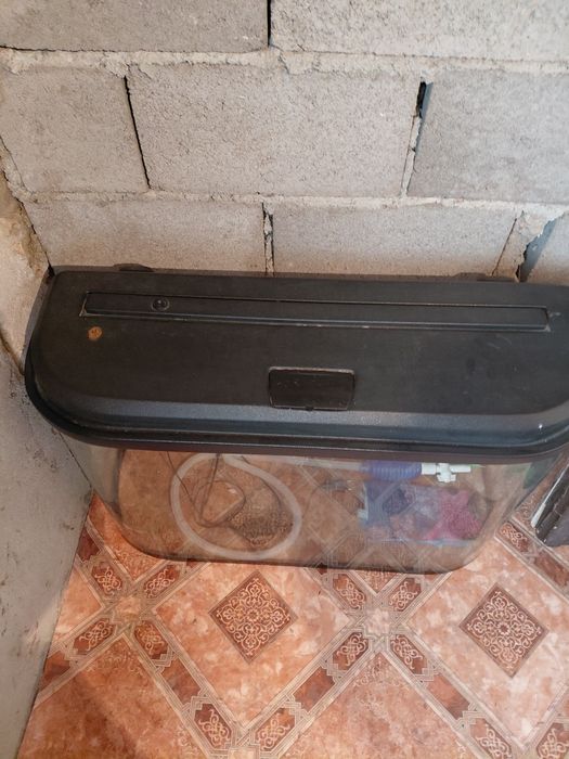 Продаеться аквариум