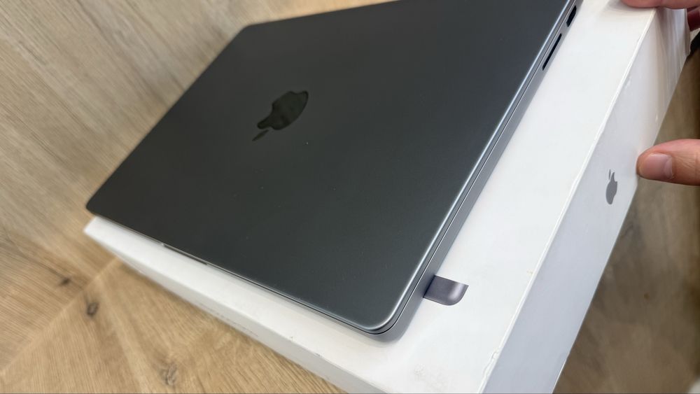 MacBook Pro M3 14-inch (8/512) – цвет Space Gray