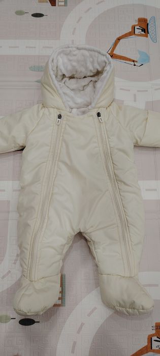 Продам детские комбинезоны