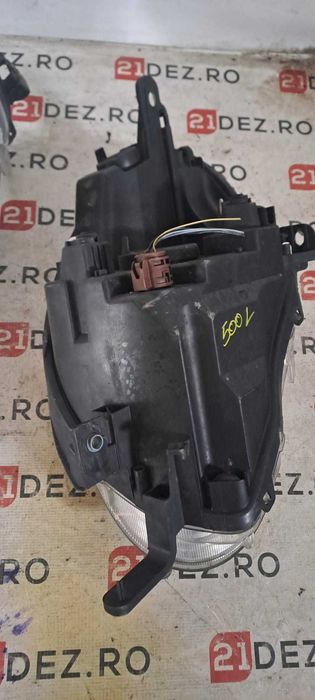 Faruri complete / Far stanga , Far dreapta pentru Fiat 500L anul 2013 - 2016 , pretul afisat este per bucata!