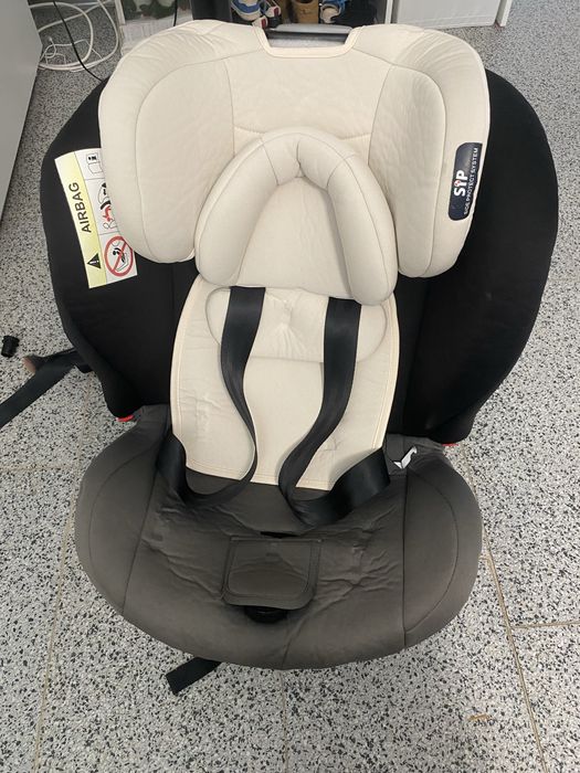 Scaun bebe cu isofix