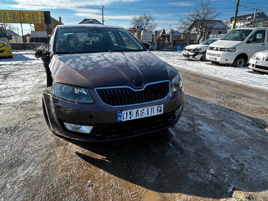 Far faruri stanga dreapta  Skoda Octavia 3 Xenon COD - 5E1941015B