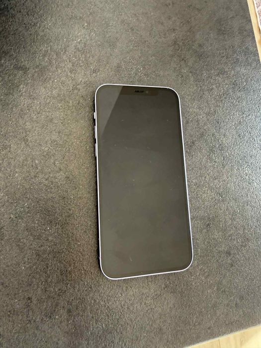Iphone 12 като нов