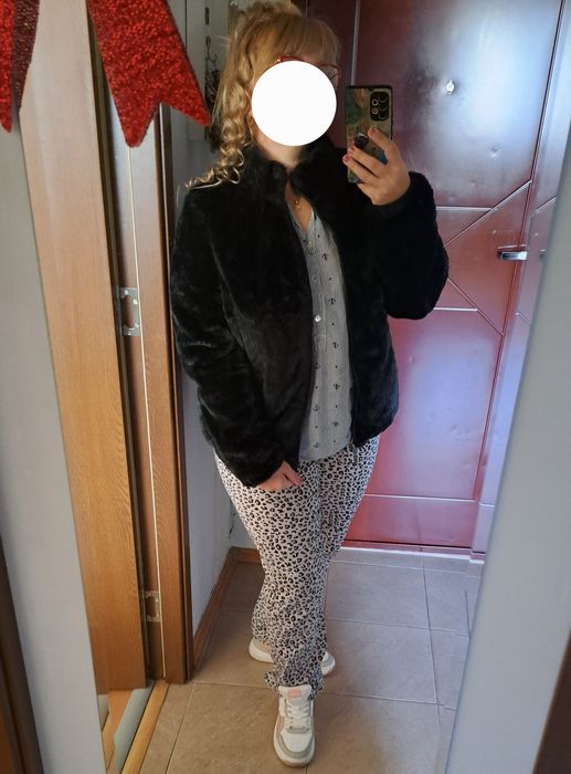 Geaca puffer cu doua fete, blana si matlasata