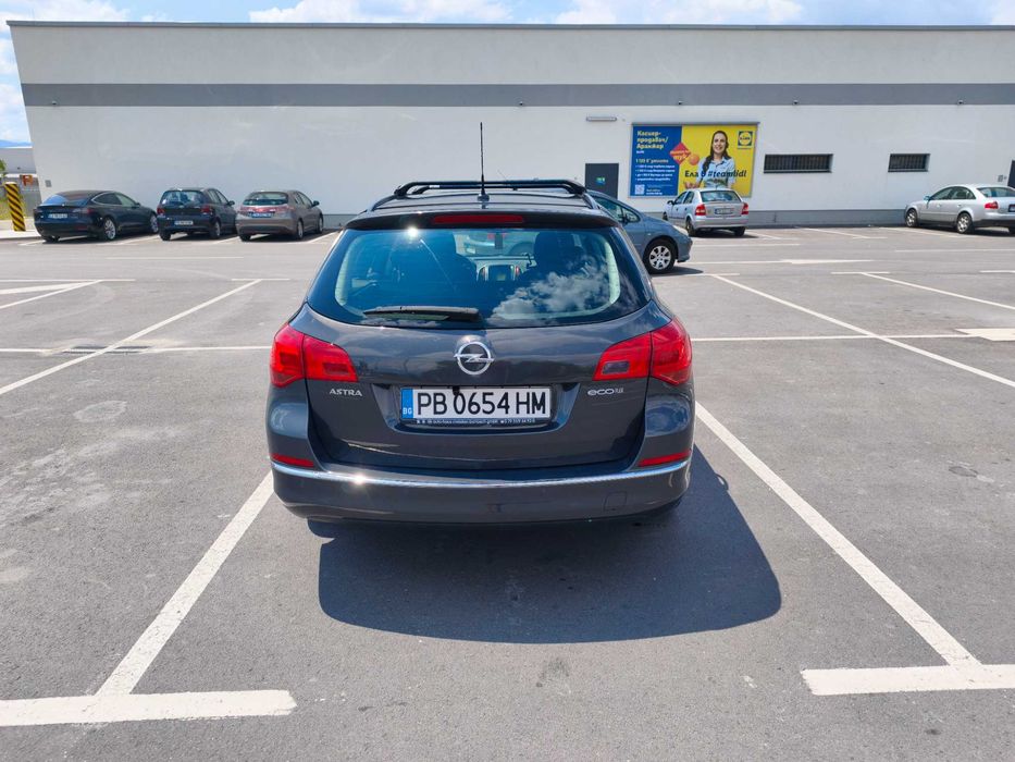 Opel Astra J Sports Tourer