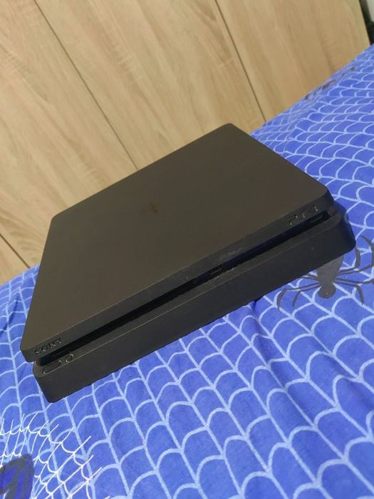 Playstation 4 Slim