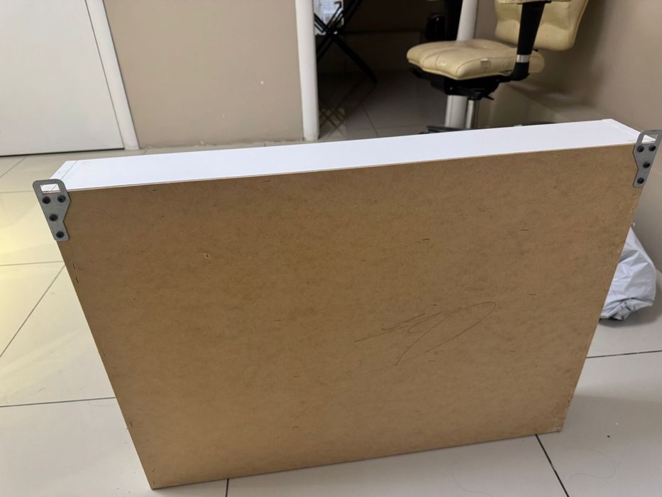 Маникюрная полка