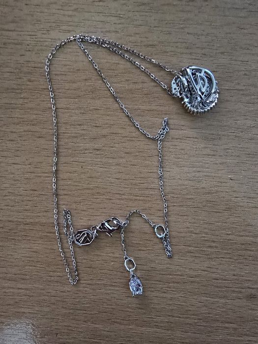 Pandantiv Swan
Tăieturi mixte, Lebădă, Alb