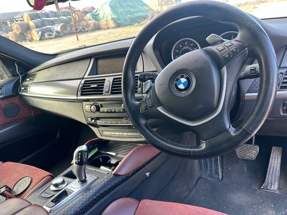 Dezmembrez x6 286 cp 3.0m57 capota faruri aripi bara motor cutie 6hp28