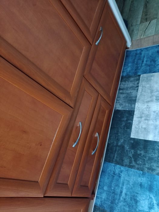 Продам прихожую .Торг