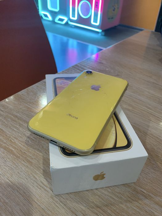 Продаю айфон хр идиал