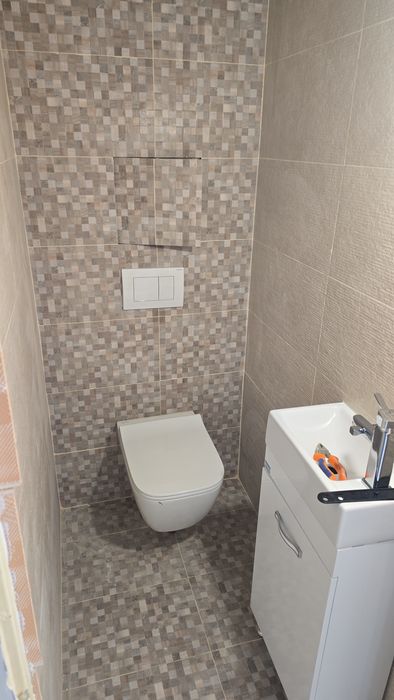 Предлага вътрешни ремонти