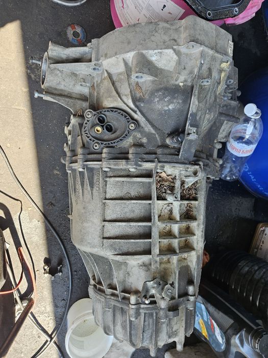 Автоматична скоростна кутия за Audi a4 B8 2010god