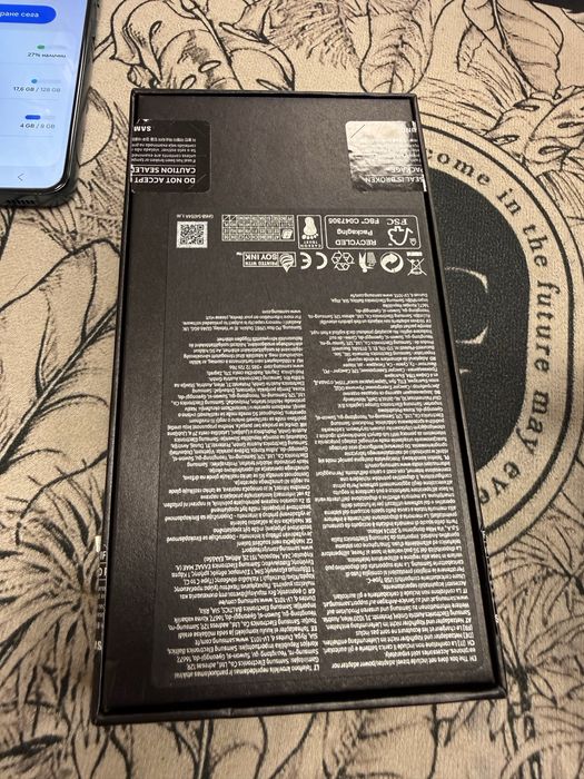 Samsung Galaxy S22 5G 8/128gb - комплект, отличен