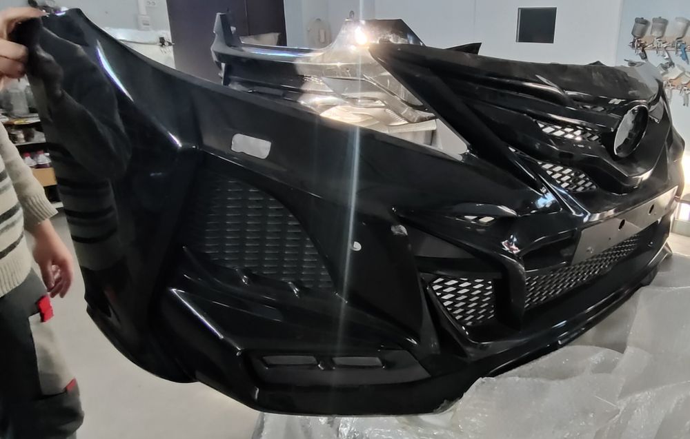 Продается два khan обвеса ,на Камри 70