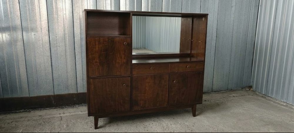 Винтажный сервант / сервант-трюмо с зеркалом СССР (Mid-Century)