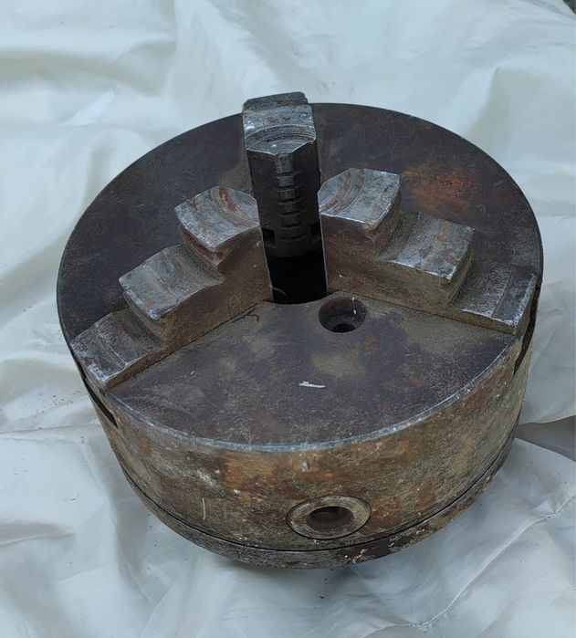 Патрон токарный