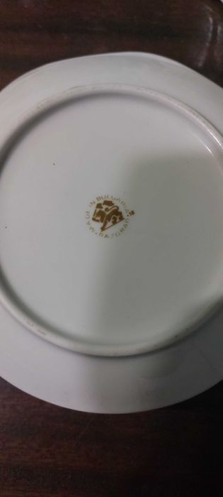 Cервиз за кафе,български,непълен.Цената подлежи на договаряне