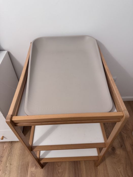 Masa de infasat si saltea Leander