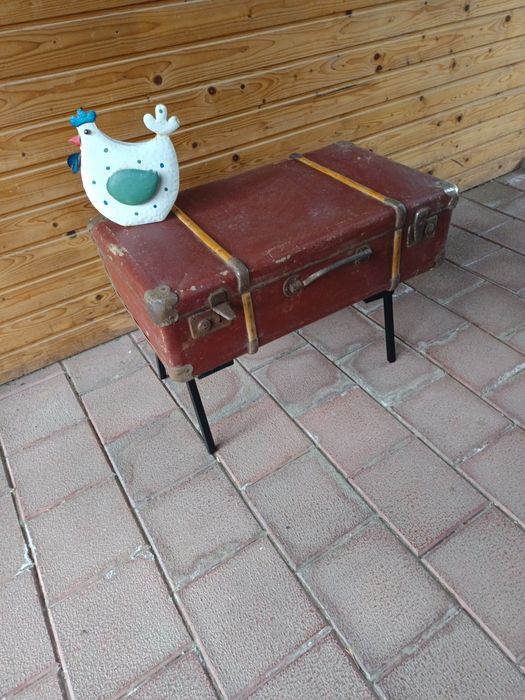 Valiza - măsuță și ladita depozitare