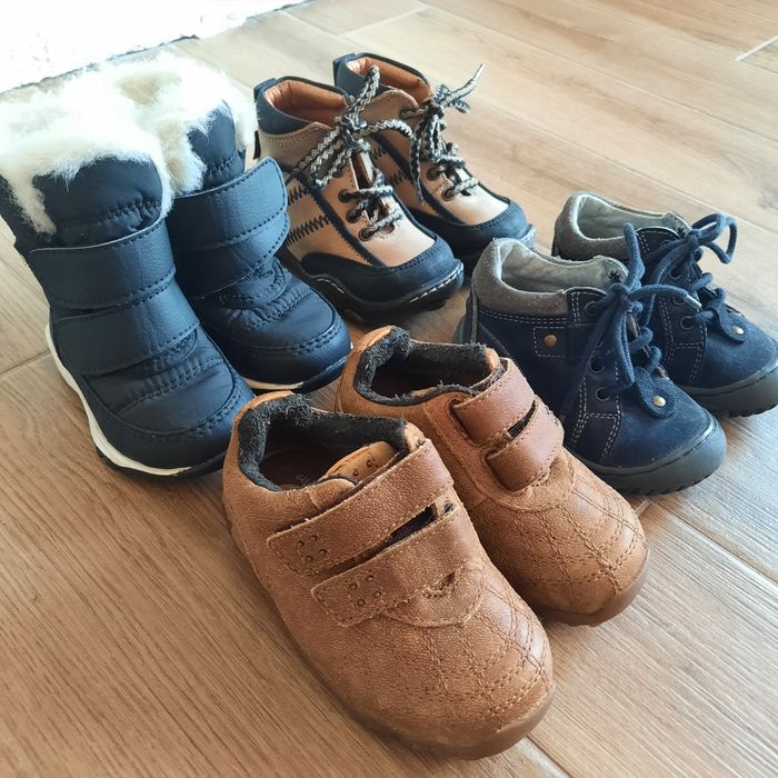 Бебешки боти и апрески 18/19 номер