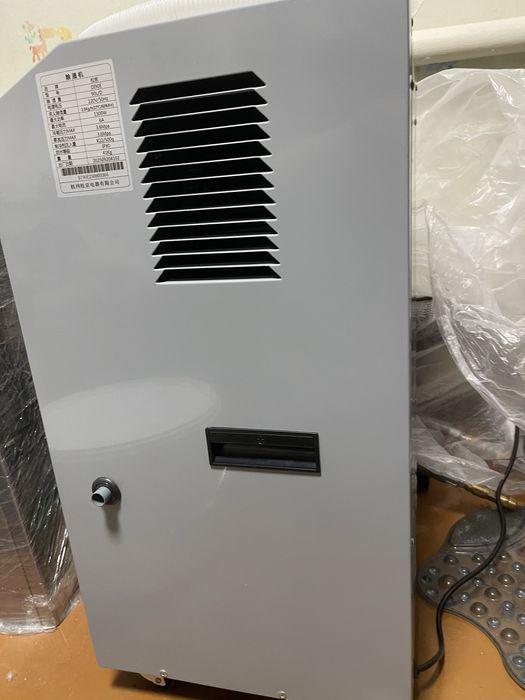 Продам осушитель новый