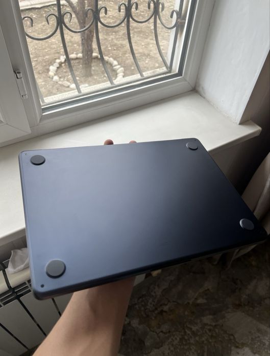 Срочно MacBook Air M2 16/256 gb