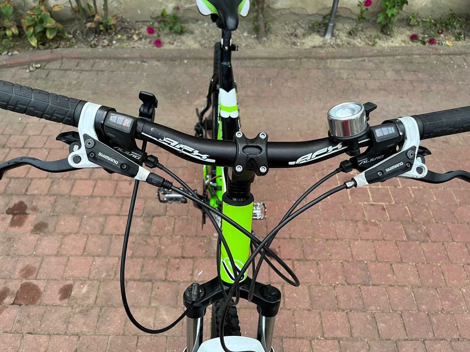 Bicicleta CONAN AFX si  bicicleta Specialized HardRock