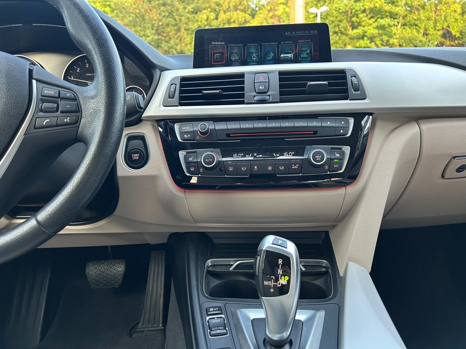 Bmw 330e Luxury Line
