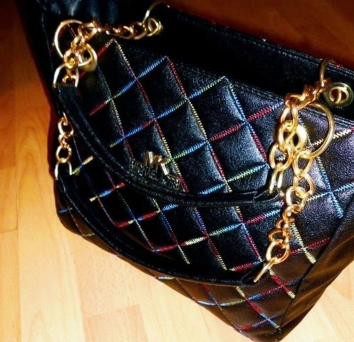 Geanta damă super pret,accesorii metalice aurii, saculet