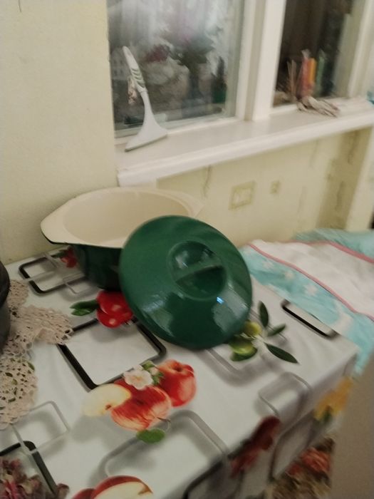 Казан эмалированный чугунный б/у