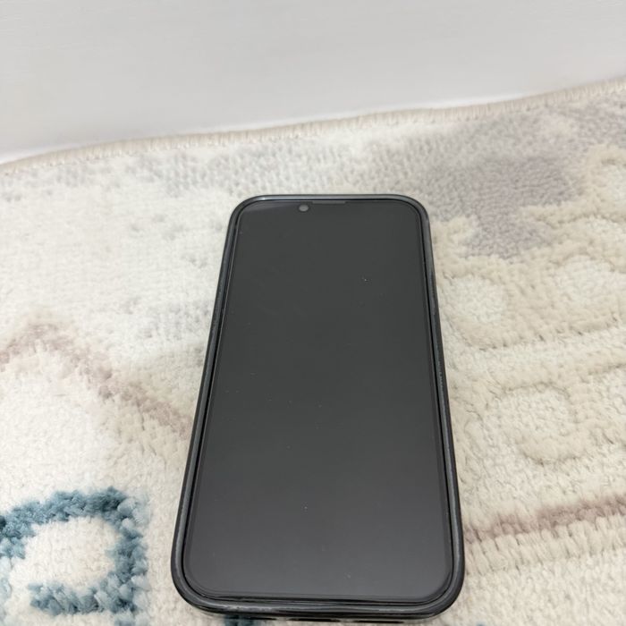 Продам Айфон 14 новый