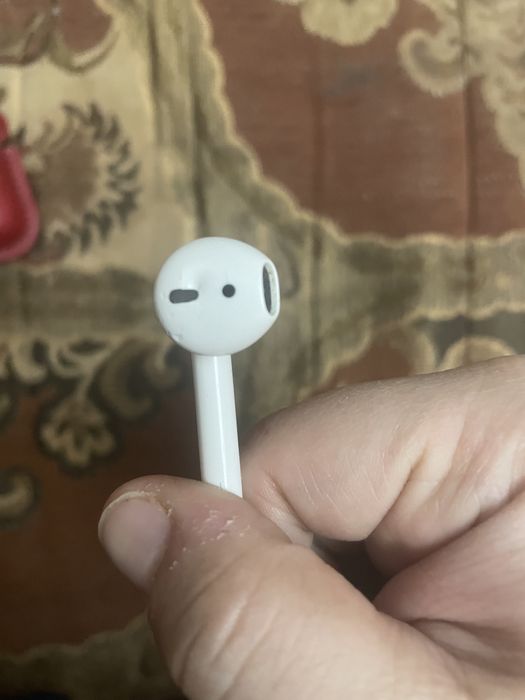Продам airpods 2