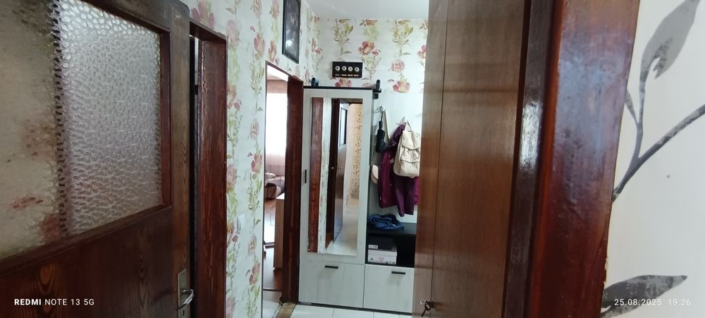 Продава се Двустаен апартамент в Ихтиман - 65 кв.м за 1154 €/кв.м - Снимка #5