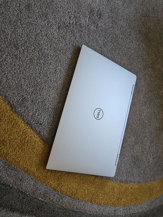 Dell xps 15 9575 2-în-1