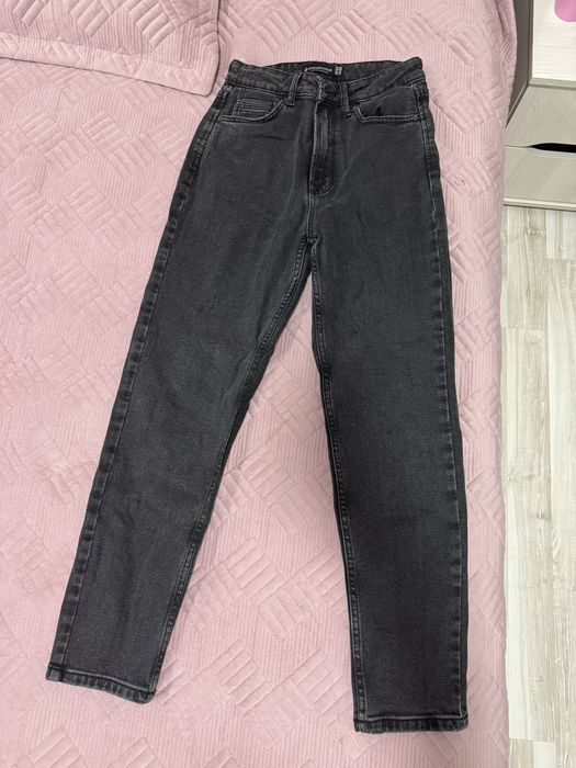 Продам джинсы stradivarius