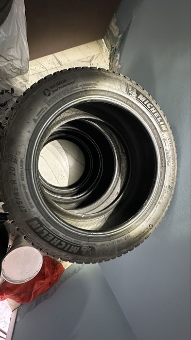 Шины зимние комплект