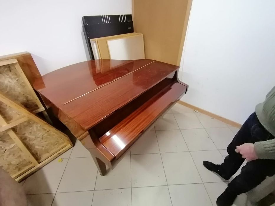 Рояль кабинетный