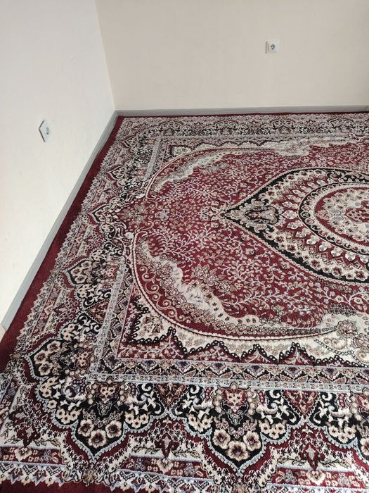 3×5 гилам сотилади