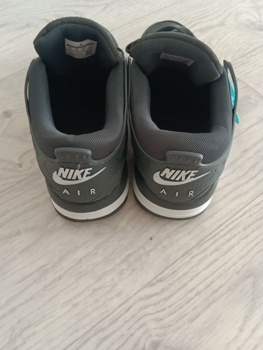 кроссовки nike 40 темно серые
