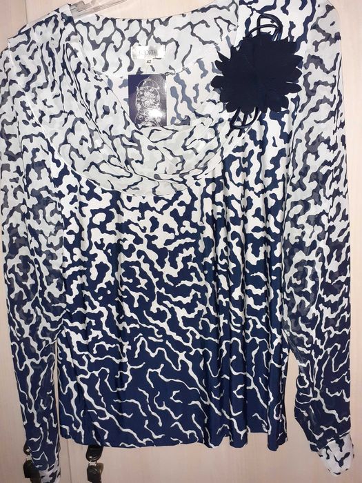 Bluza deosebita,noua