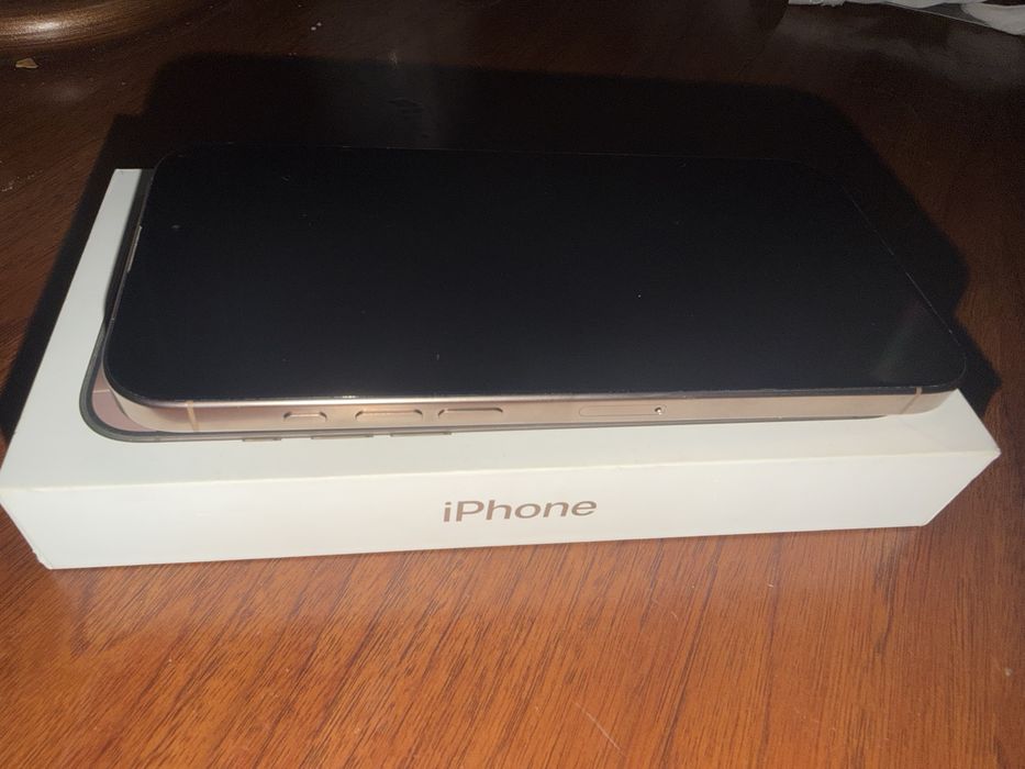 I phone 16 pro max Desert Titanium 256GB sotiladi