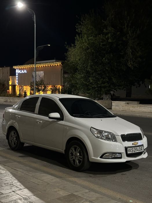 Sotiladi Nexia 3 2018