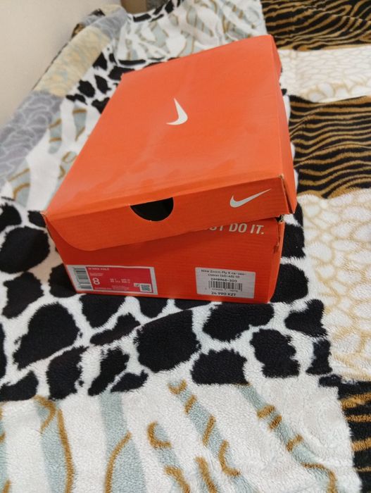 Продам кроссовки Zoom Fly 5