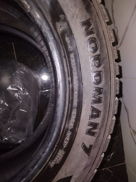 Продам  резину с хорошим протектором