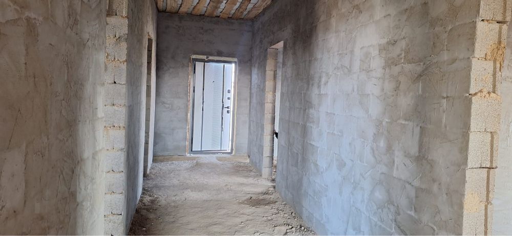 продается недостроенный дом