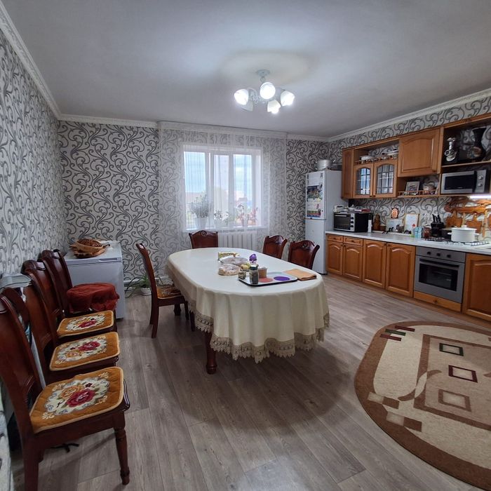 Продам 2х этажный дом