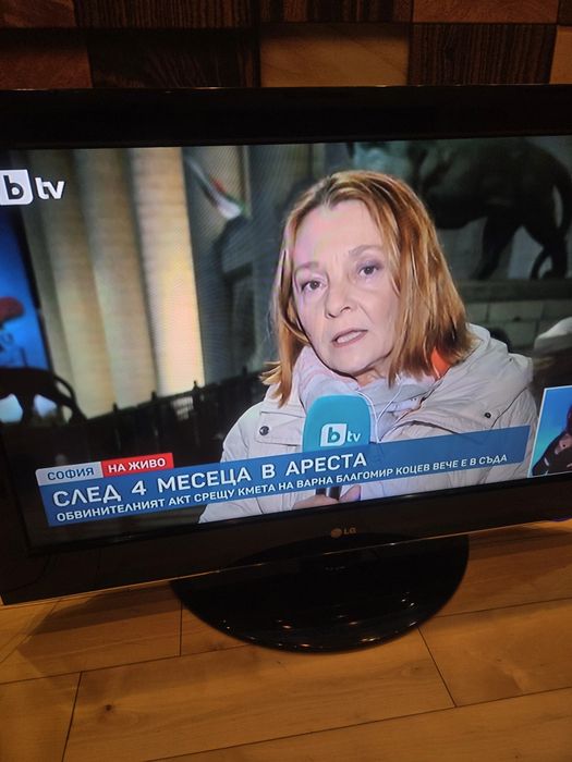 LG 37 инча Full HD .Произведен 2009г.