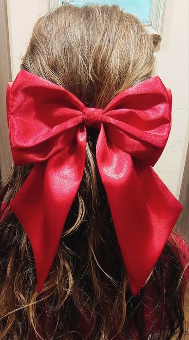 Красиви панделки шноли